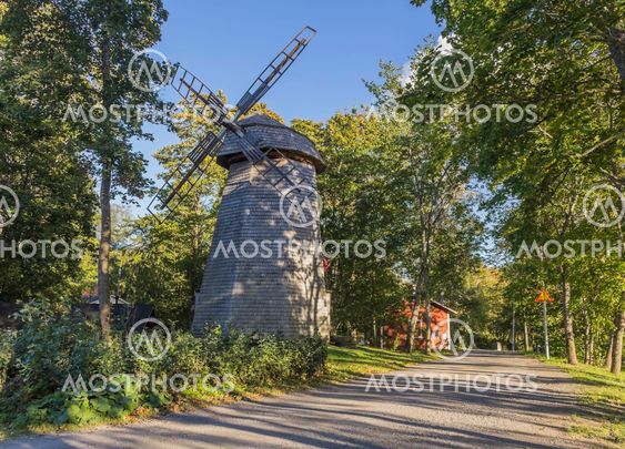 Haihara manor windmill