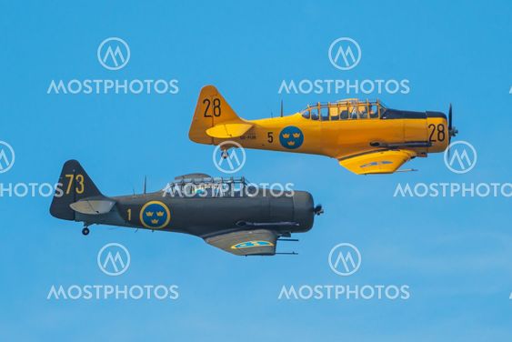 Two SK 16 in a dogfight in the airshow at Orebro airport