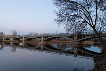Enrique Estevan bridge at dusk in Salamanca, Spain