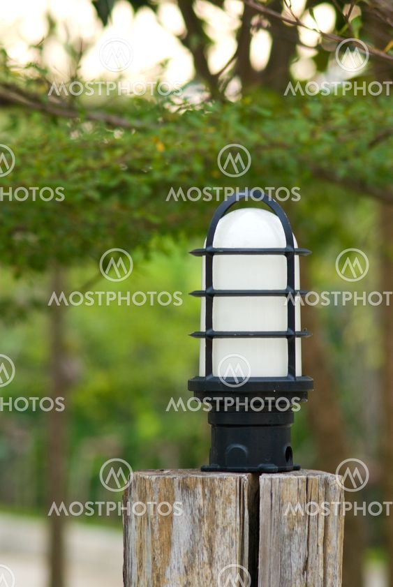 Outdoor lamp