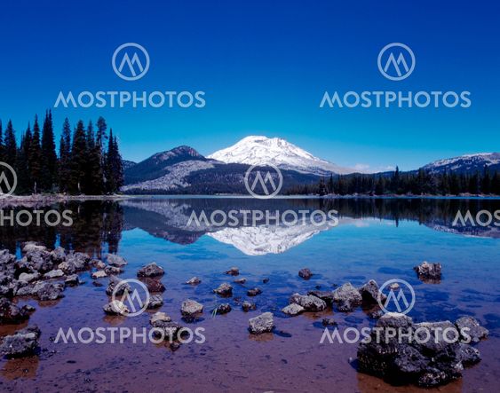 Sparks Lake reflection of South Sister, Oregon