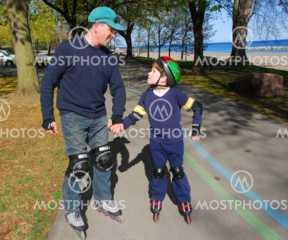 Father son rollerblade