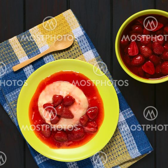Semolina Pudding with Strawberries