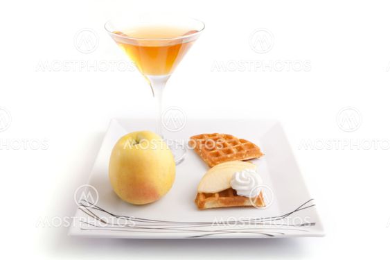 Apple Tart Slices with Aple Juice
