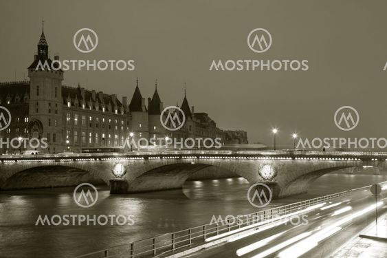 Pont au change, Paris, France