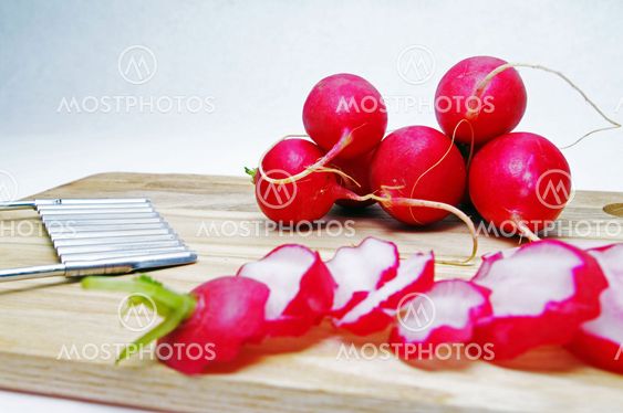 Radish Sliced
