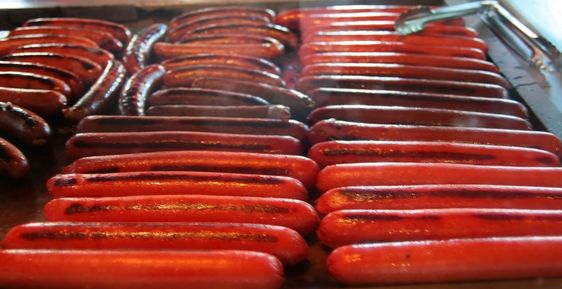 Grillausmahdollisuus hotdogs