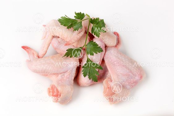 Raw chicken wings