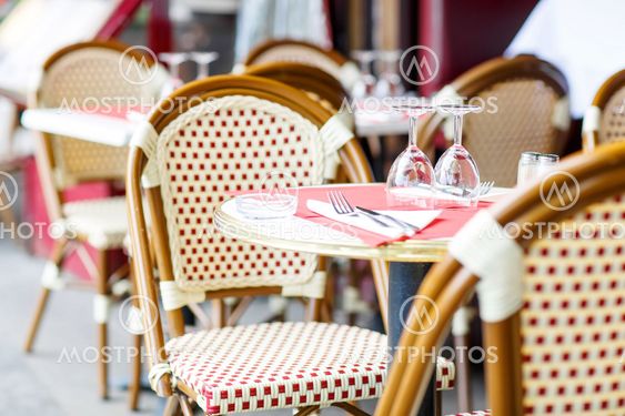 Empty outdoor restaurant table in Paris, France