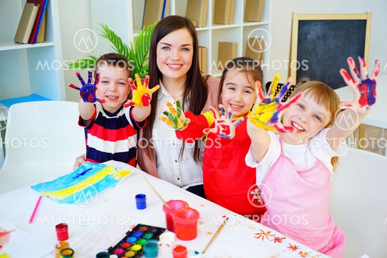 Art lesson in kindergarten