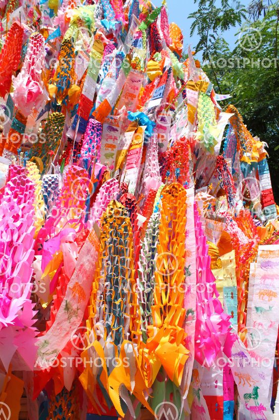 Color paper flag for Buddha worship