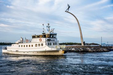 Pendelbåt vid Nacka Strand