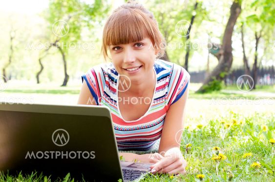 portrait of a woman witha laptop