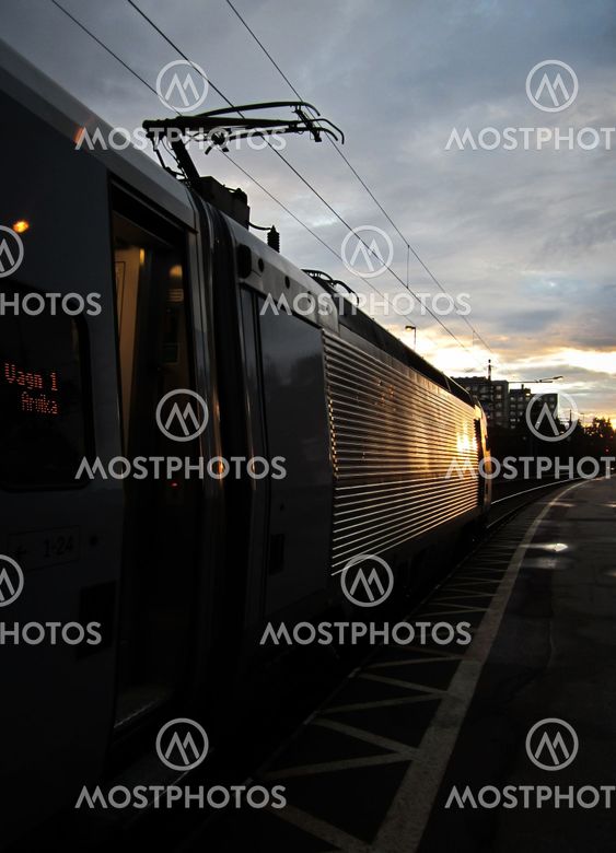 The x 2000 on station at dusk
