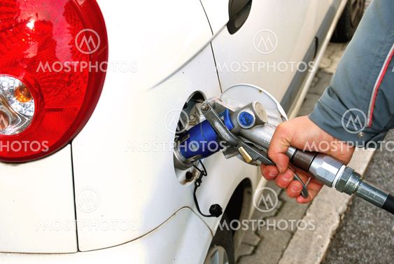 Assigned to the distributor makes a car full of LPG