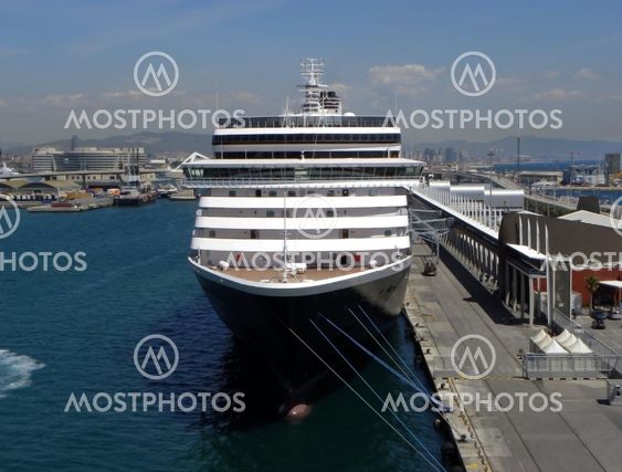 Cruise ship