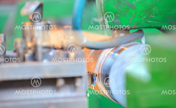 Turning lathe in action