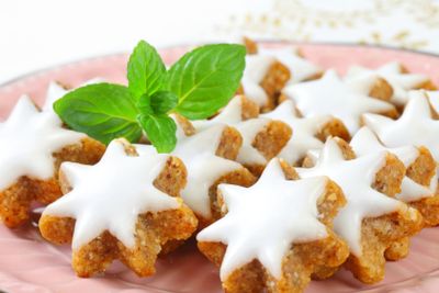 Cinnamon star cookies