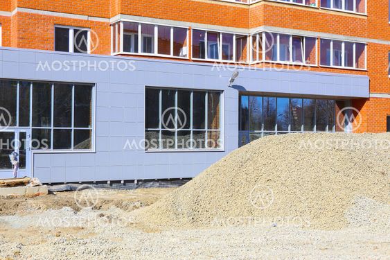 facade of the building under construction