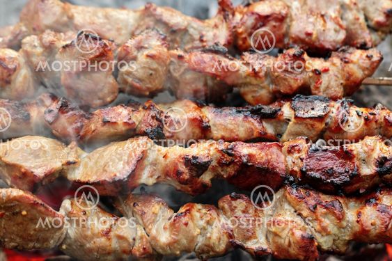 Cooking barbecue