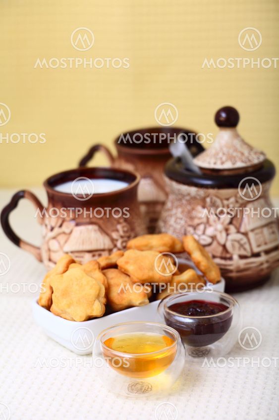 Cheese cookies with honey and milk