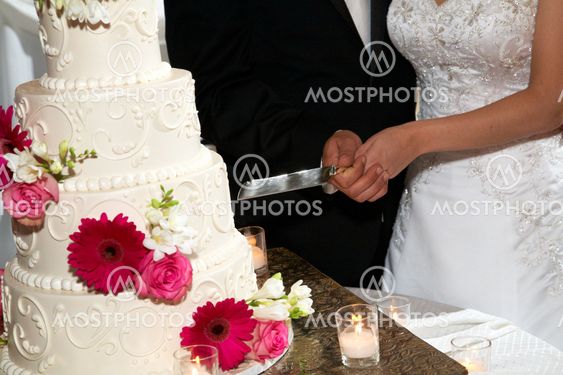 Slicing the cake