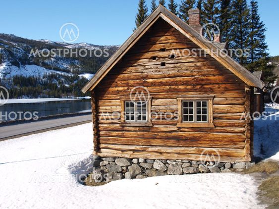 Log Cabin