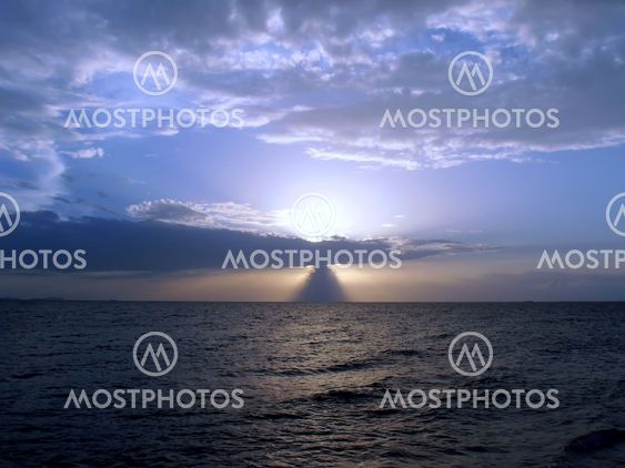 Blue sunset on WongAmat.