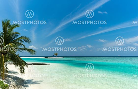 Perfect tropical island paradise beach