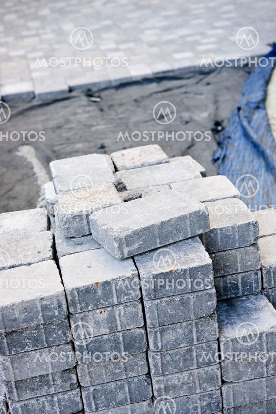 Interlocking stone driveway