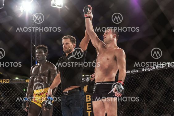 Winner Alexander Bergman against Lahat Faye at Superior...