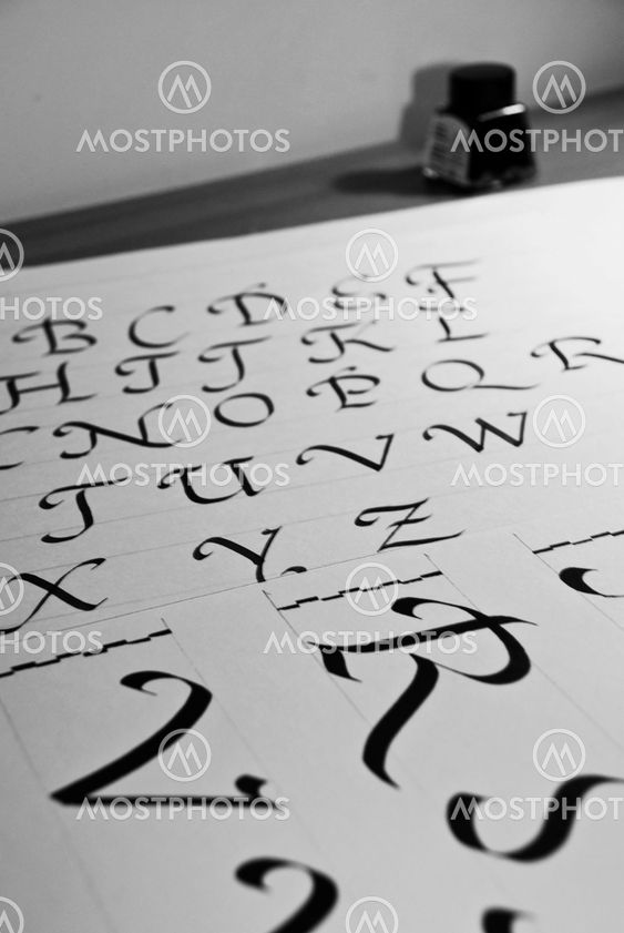 Calligraphic alphabet