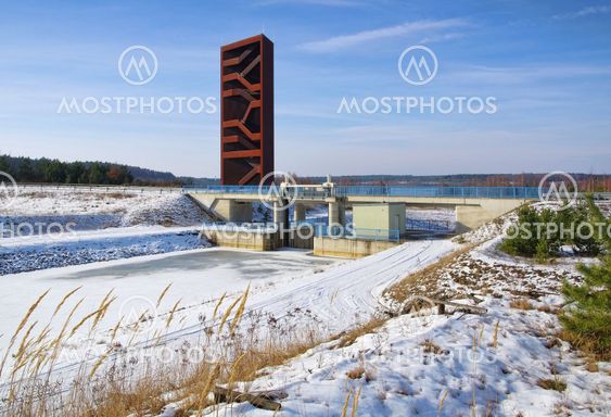Rostiger Nagel im Winter - rustier nail in winter 01