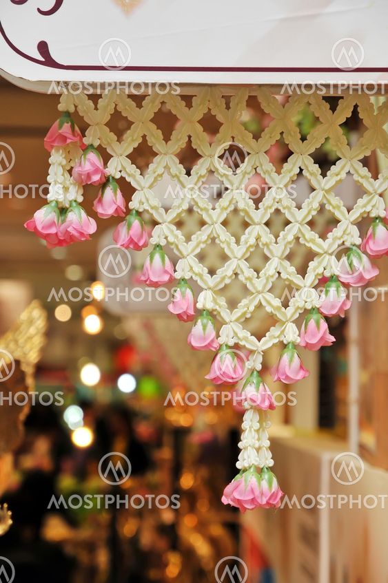 Artificial flowers
