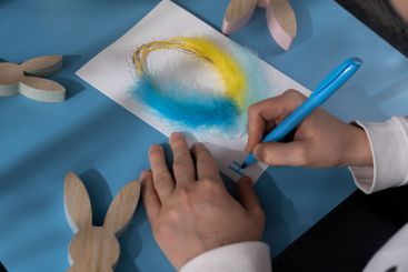 EASTER egg made of rope and feathers Sustainable...