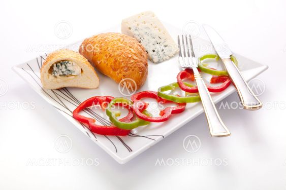 bread stuffed with blue cheese