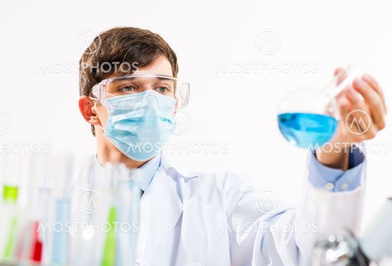 Portrait of a scientist working in the lab