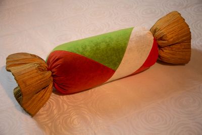 Multicoloured pillow in shape of candy