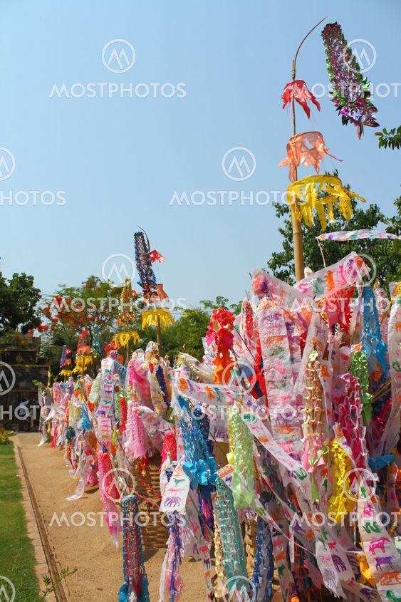 Color paper flag for Buddha worship