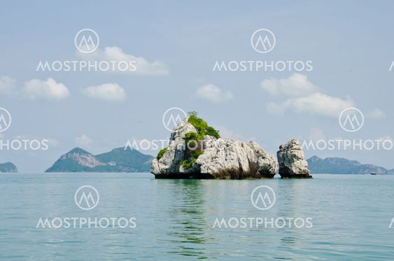 Island and sea in the Gulf of Thailand.