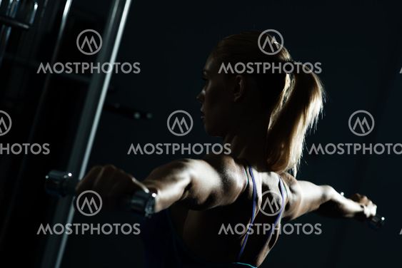 female athlete dumbbell