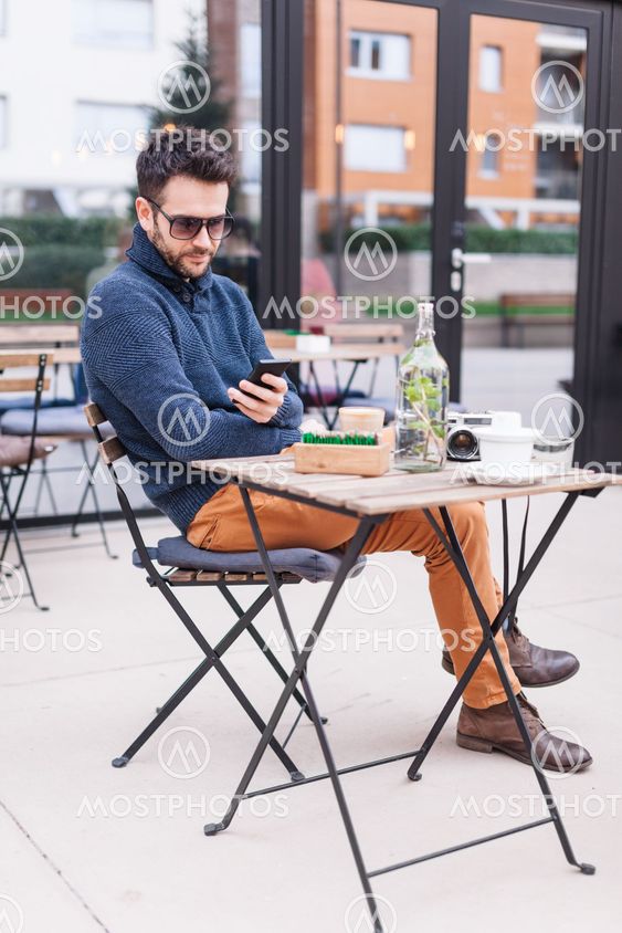 Texting in the cafe