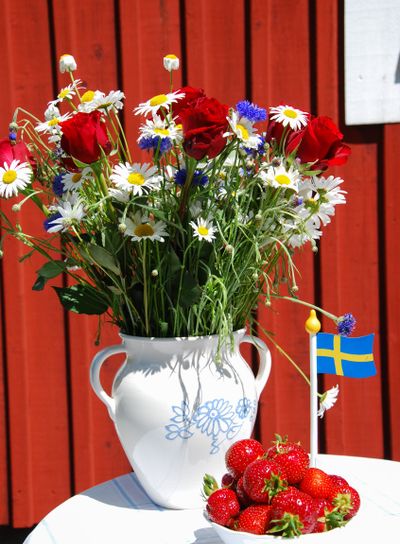Swedish summer decorations