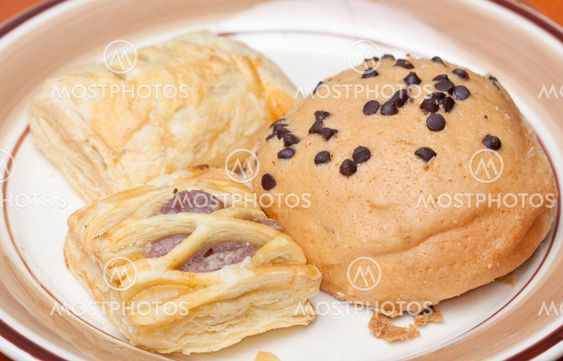 delicious breads or bakery products