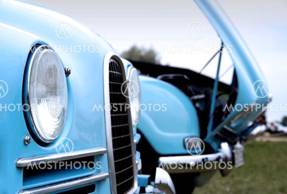 Swedish Classic Cars - Open Bonnet