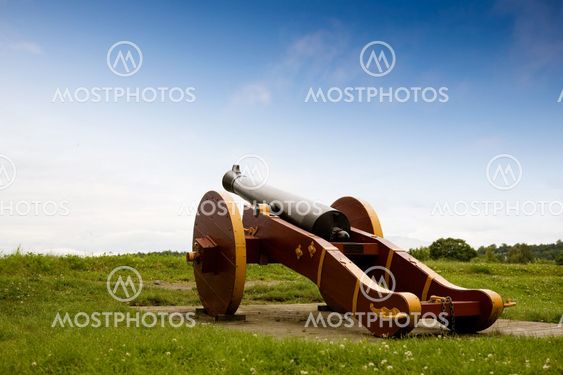 Gamla Canon