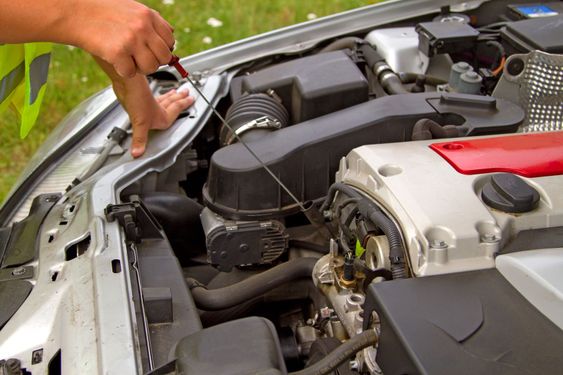 Checking engine oil