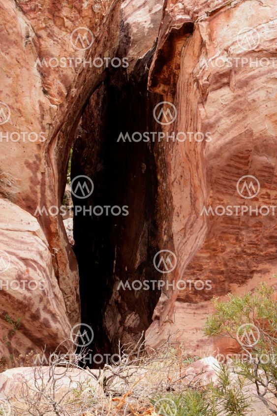 Eye Slot Entrance
