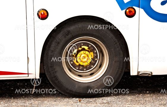 Wheels bus.