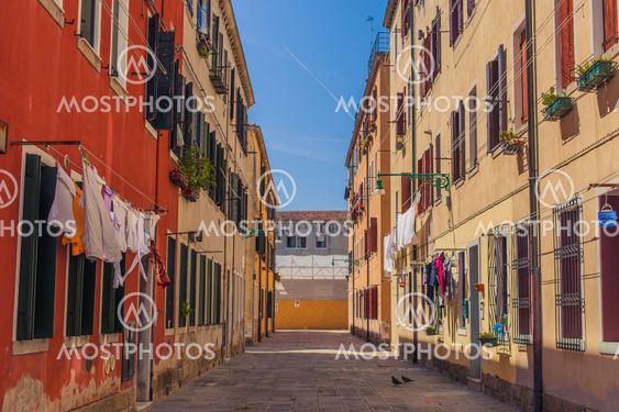 Linen in Venice streets